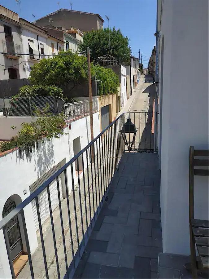 Apartamento De Diseno Cerca De Tren, Playa Y Bcn Масноу Екстер'єр фото